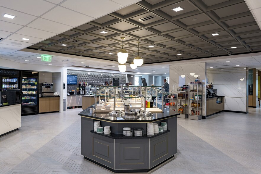 More Photos Of 701 Carlson Pky, Minnetonka Office For Lease