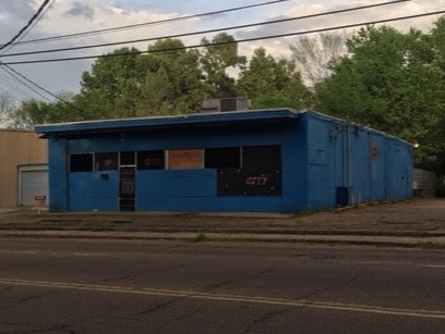 Primary Photo Of 2560 Terry Rd, Jackson Restaurant For Lease