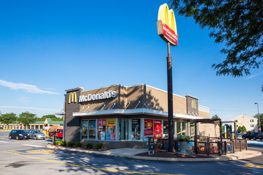 More Photos Of 4110-4156 Ogletown Stanton Rd, Newark Unknown For Sale