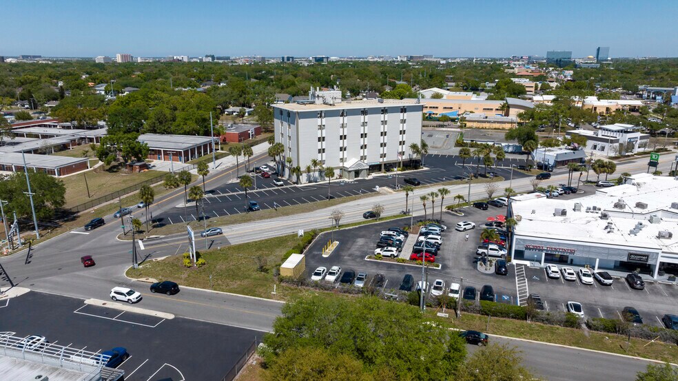 More Photos Of 3825 Henderson Blvd, Tampa Office For Lease