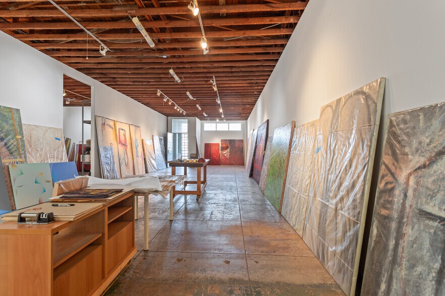 More Photos Of 1312 S Pacific Ave, San Pedro General Retail For Sale