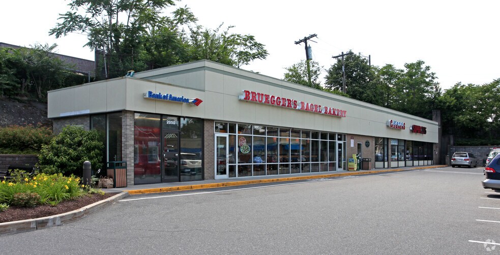 More Photos Of 2040-2060 Commonwealth Ave, Auburndale Unknown For Lease