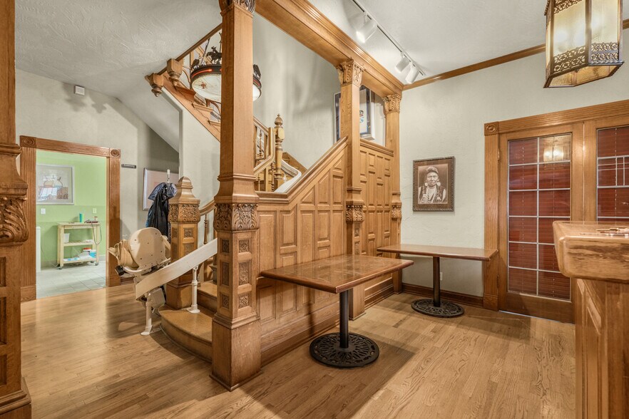 More Photos Of 233 SE 4th St, Pendleton Restaurant For Sale