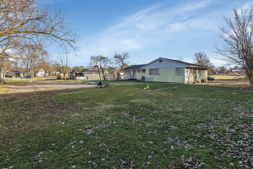 More Photos Of 12-35 Grove Ct, Marysville Apartments For Sale