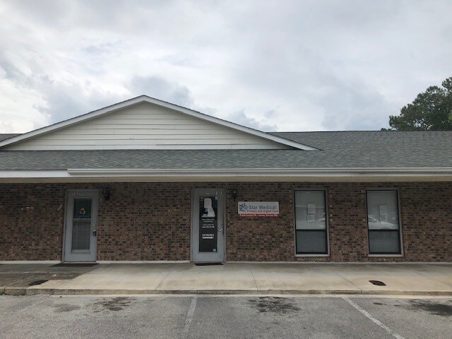 More Photos Of 1703 Country Club Rd, Jacksonville Medical For Lease