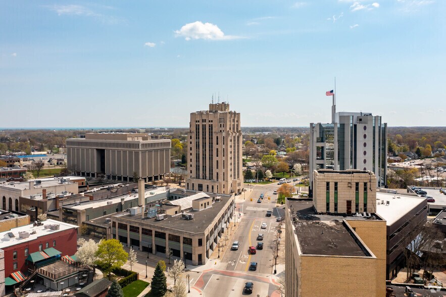 More Photos Of 1 N Main St, Mount Clemens Storefront Retail Office For Sale