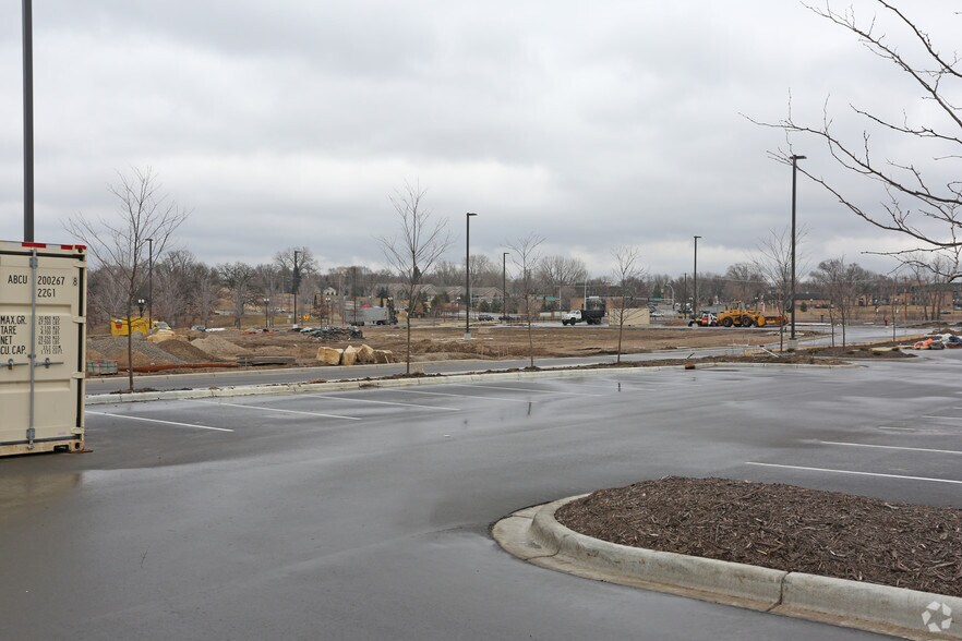 More Photos Of 1505 Central Park Commons Dr, Eagan Unknown For Lease