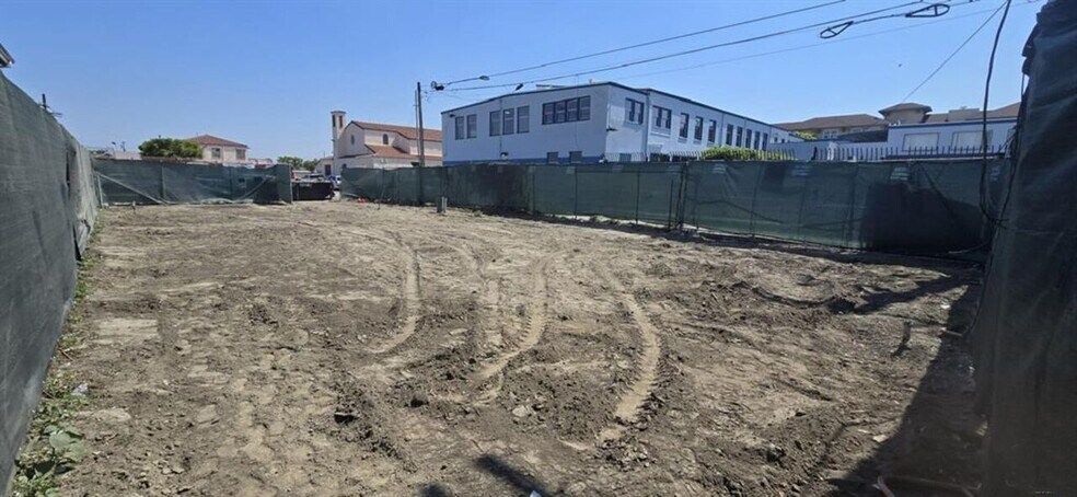 More Photos Of 120 W 87th Pl, Los Angeles Land For Sale