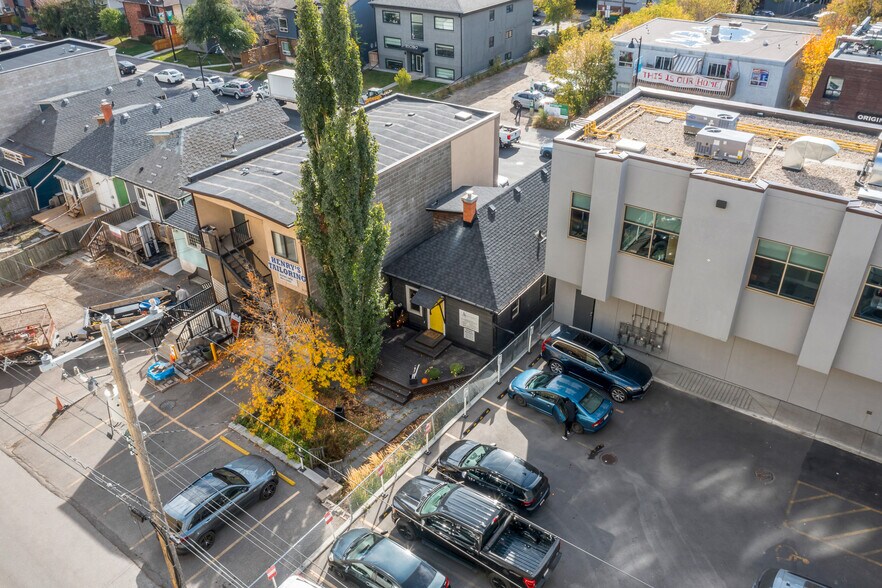 More Photos Of 2032 34th Ave SW, Calgary Office For Sale