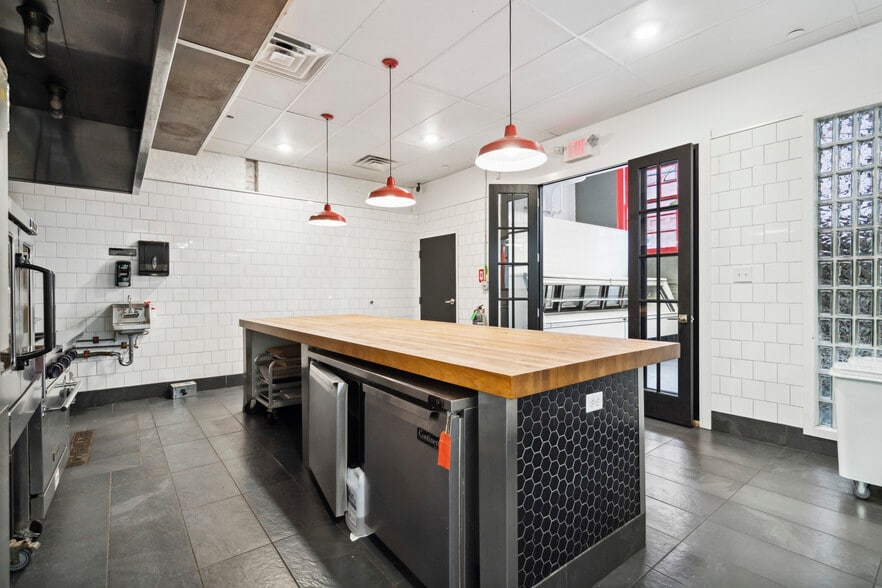 More Photos Of 1521-1531 N 31st St, Philadelphia Warehouse For Sale