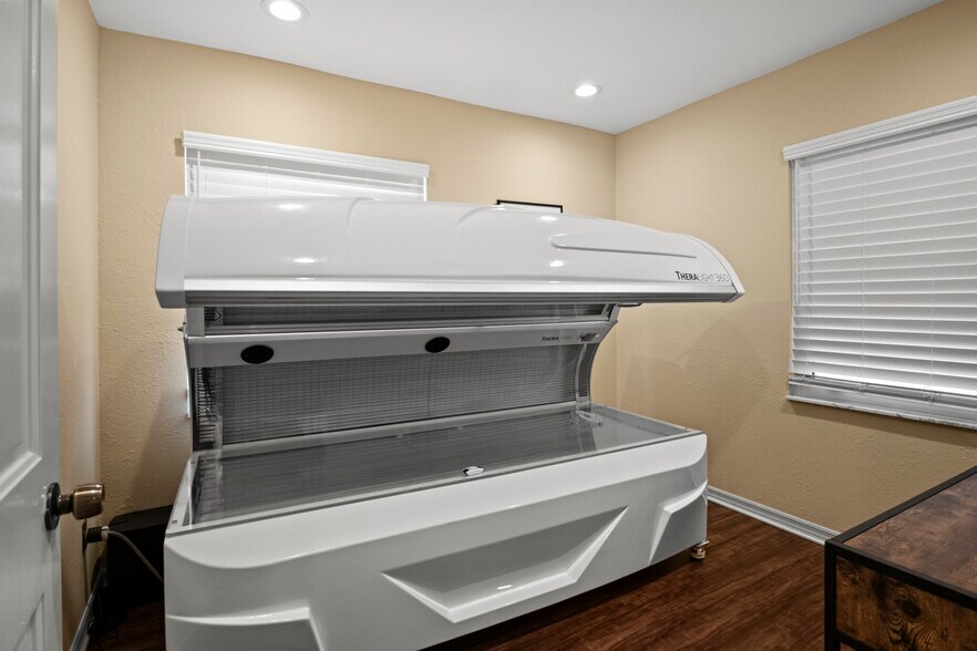 More Photos Of 1700 Dr. Martin Luther King, Jr. St N, Saint Petersburg Medical For Sale