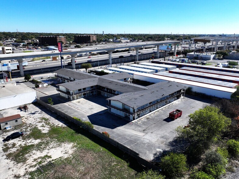 More Photos Of 9503 N Interstate 35, San Antonio Hotel For Sale