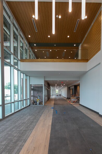 More Photos Of 1425 E Glendale Blvd., Valparaiso Healthcare For Lease