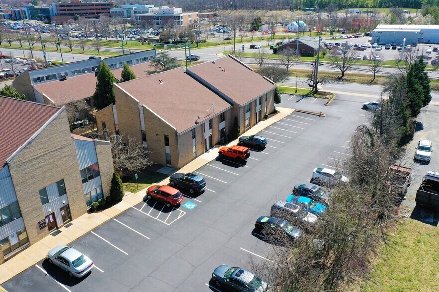 More Photos Of 8565-8567 Sudley Rd, Manassas Office For Sale