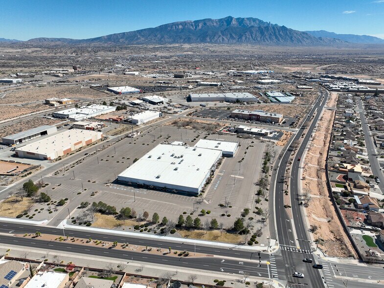 More Photos Of 4300 Sprint Blvd NE, Rio Rancho Office For Sale