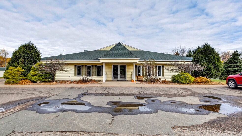 More Photos Of 1612 Truax Blvd, Eau Claire Daycare Center For Sale