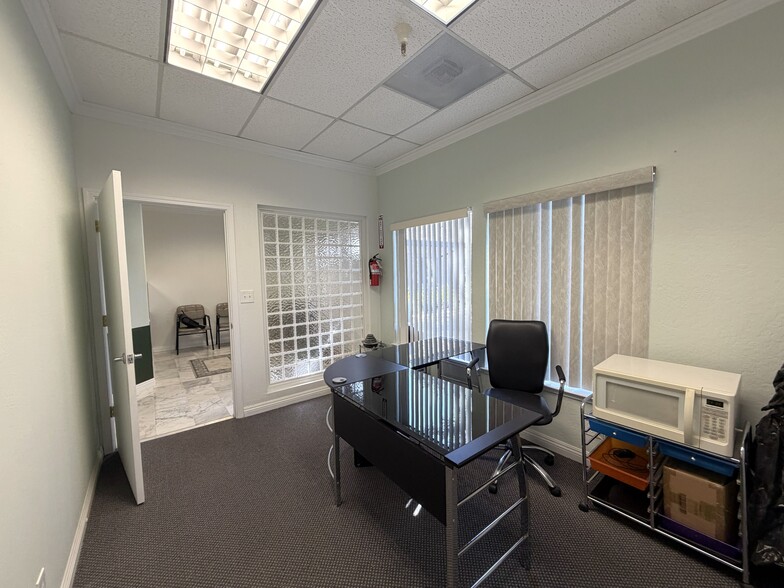 More Photos Of 10011 N Foothill Blvd, Cupertino Medical For Sale