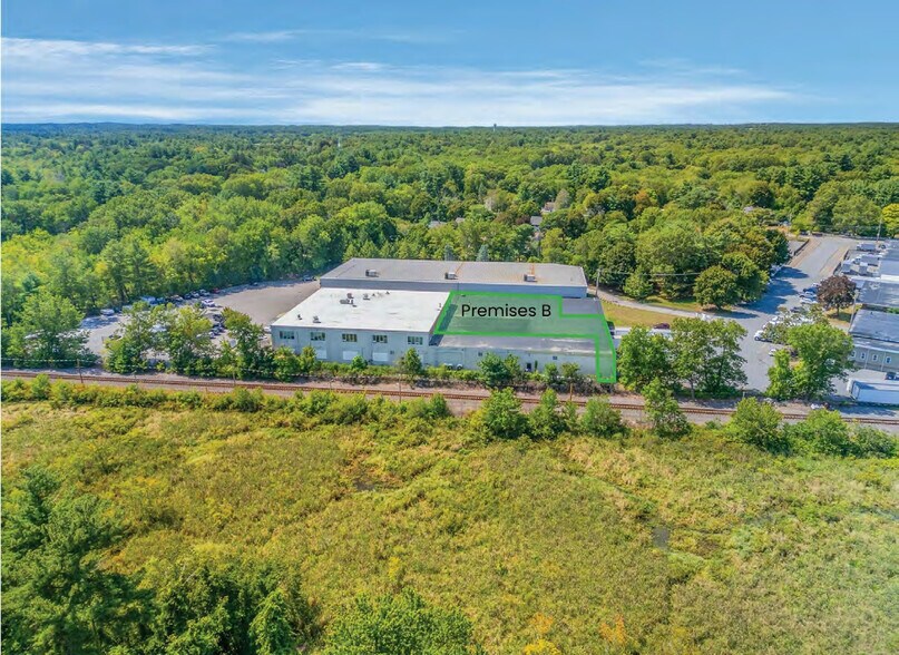 More Photos Of 5 Waltham St, Wilmington Warehouse For Lease