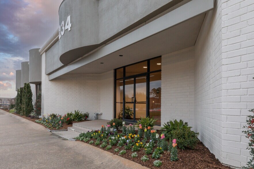 More Photos Of 1234 Bay Area Blvd, Houston Medical For Lease