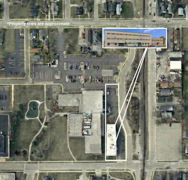 More Photos Of 424 Washington Ave, Oshkosh Office For Sale