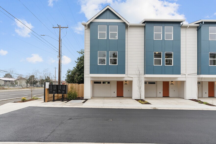 More Photos Of 15065 SE Division St, Portland Apartments For Sale