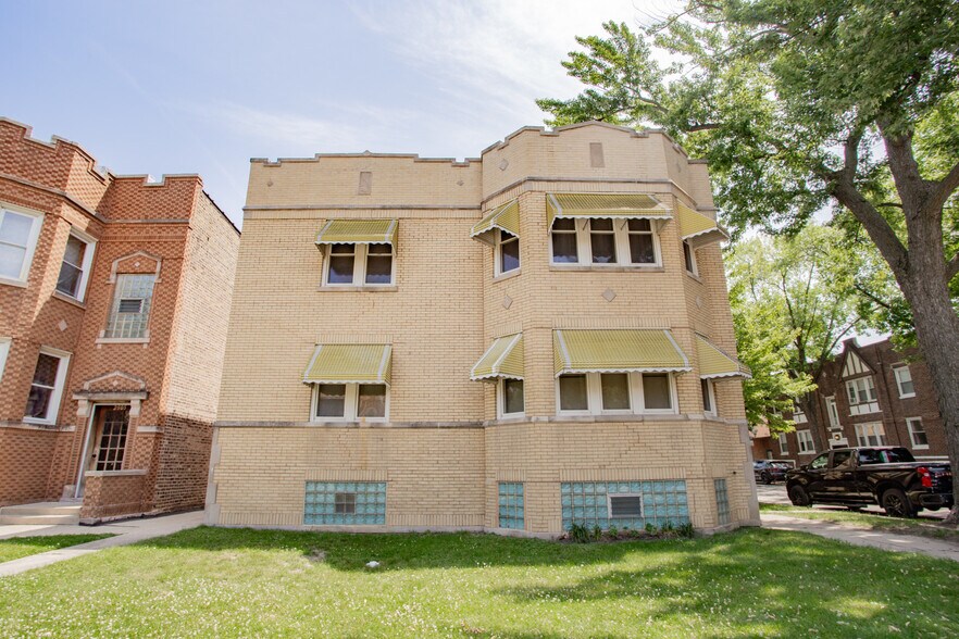 More Photos Of 2903 N Linder Ave, Chicago Apartments For Sale