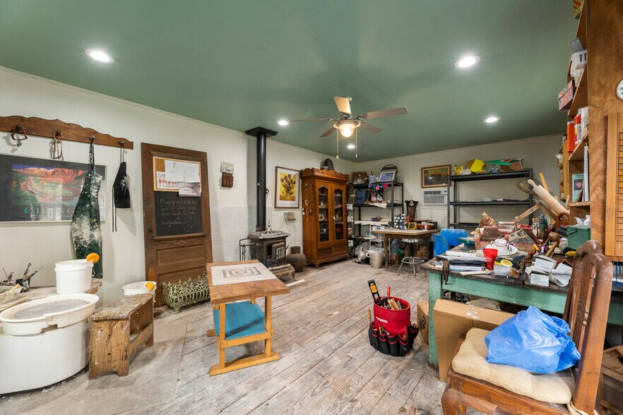 More Photos Of 3303 Ranch Road 1869, Liberty Hill Specialty For Sale