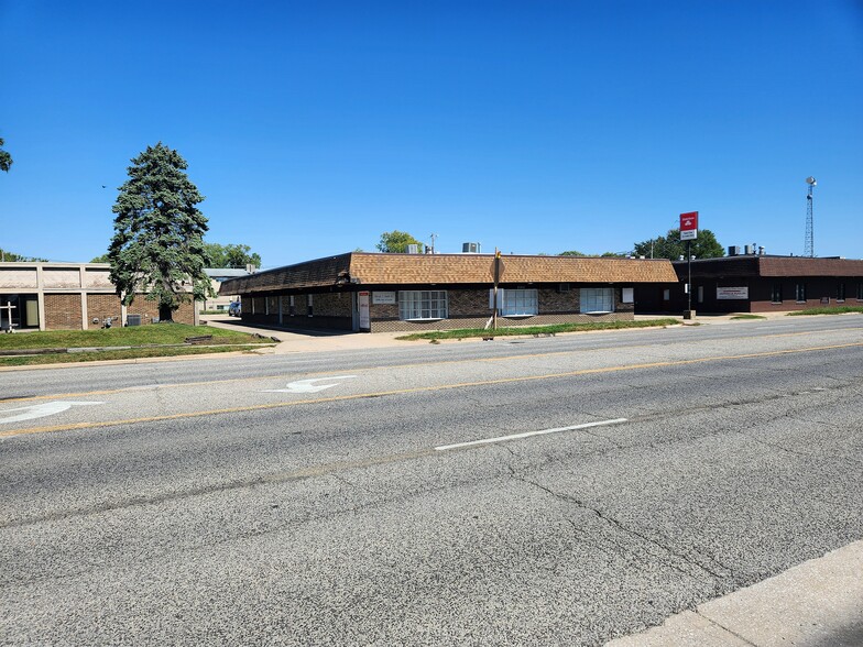 Primary Photo Of 2108 W Springfield Ave, Champaign Office For Sale