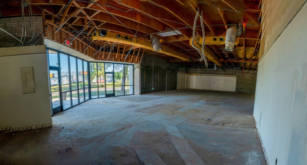 More Photos Of 1445 W 12th Pl, Tempe Light Distribution For Lease