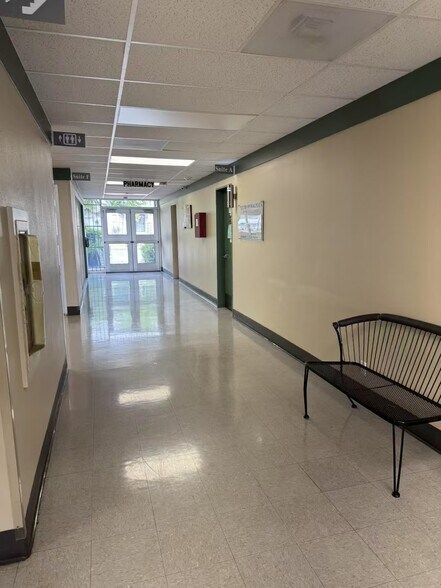 More Photos Of 360 E 7th St, Upland Medical For Lease