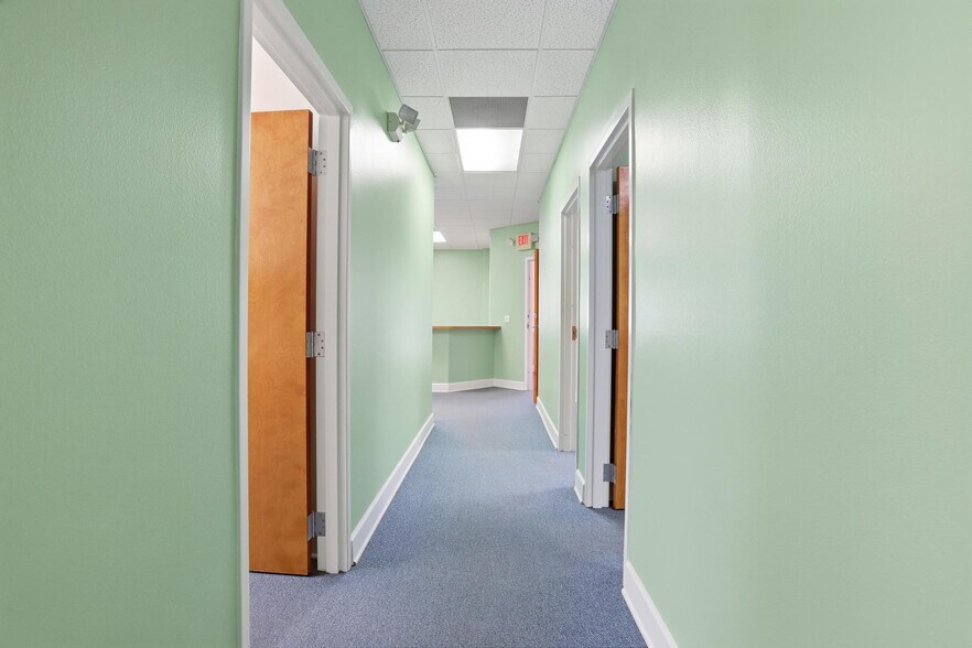 More Photos Of 344 S Woodland Blvd, Deland Office For Sale