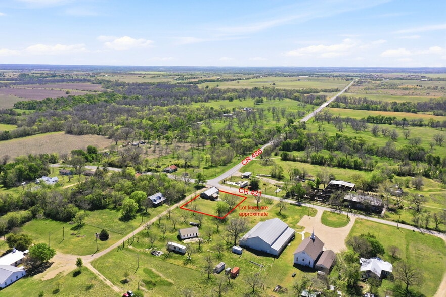 More Photos Of 110 County Road 421, Thorndale Freestanding For Sale