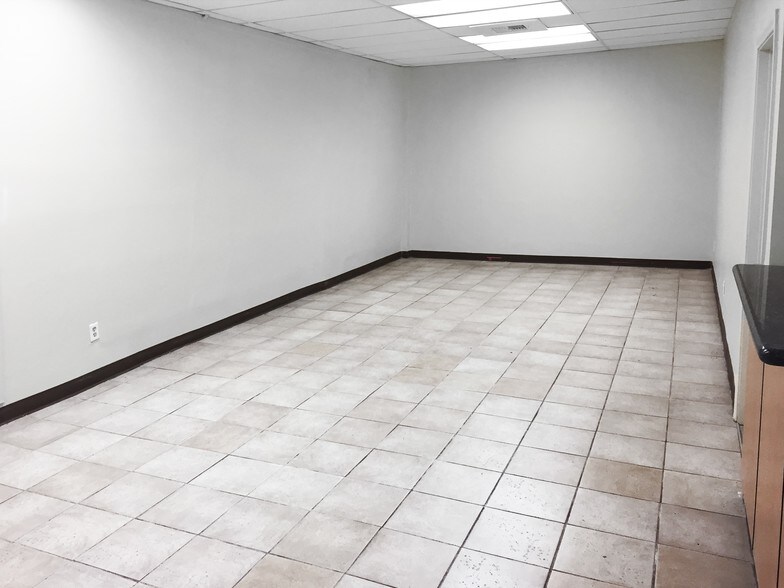 More Photos Of 3529-3535 Firestone Blvd, South Gate Medical For Lease