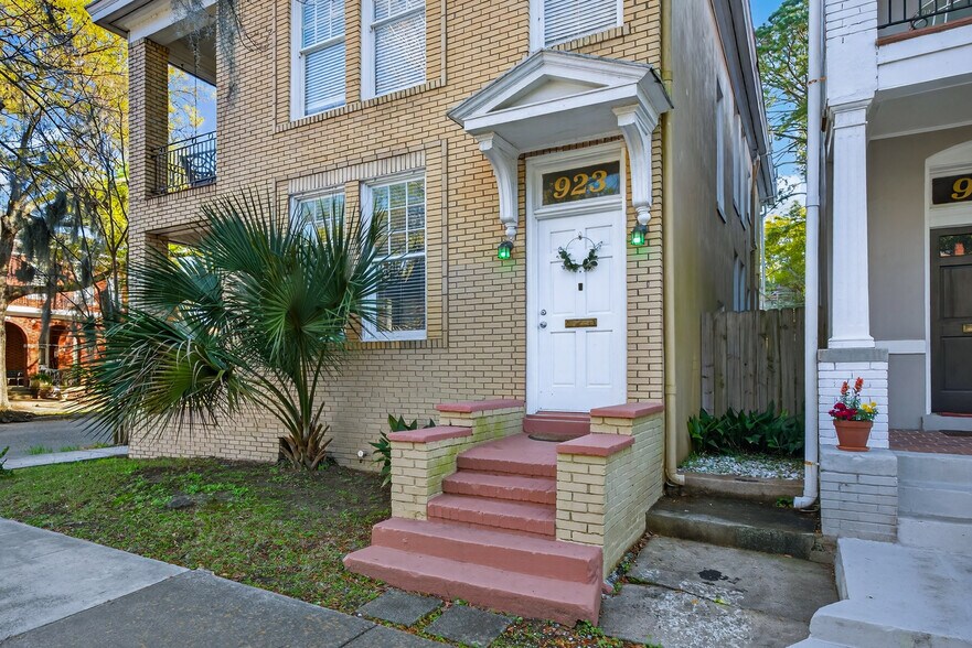 More Photos Of 923 E Park Ave, Savannah Apartments For Sale