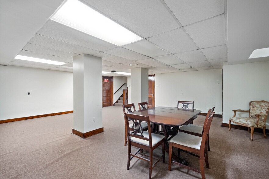 More Photos Of 701 Thompson Ave, Donora Funeral Home For Sale