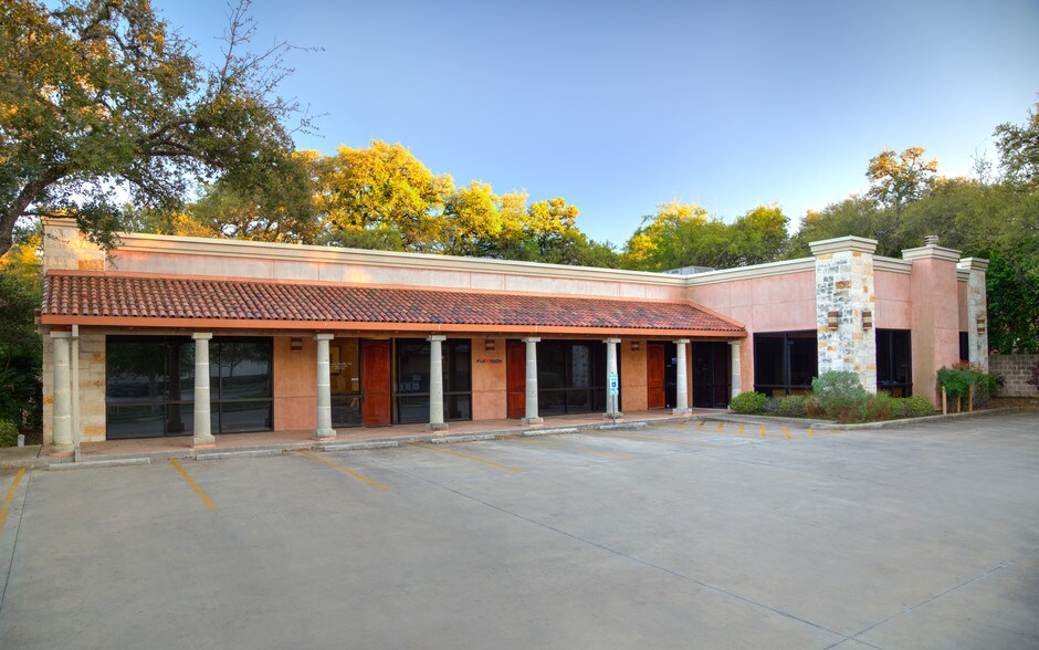 More Photos Of 1802 NW Military Hwy, San Antonio Office For Lease