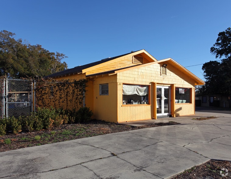 More Photos Of 1201 W Fairbanks Ave, Orlando Freestanding For Lease