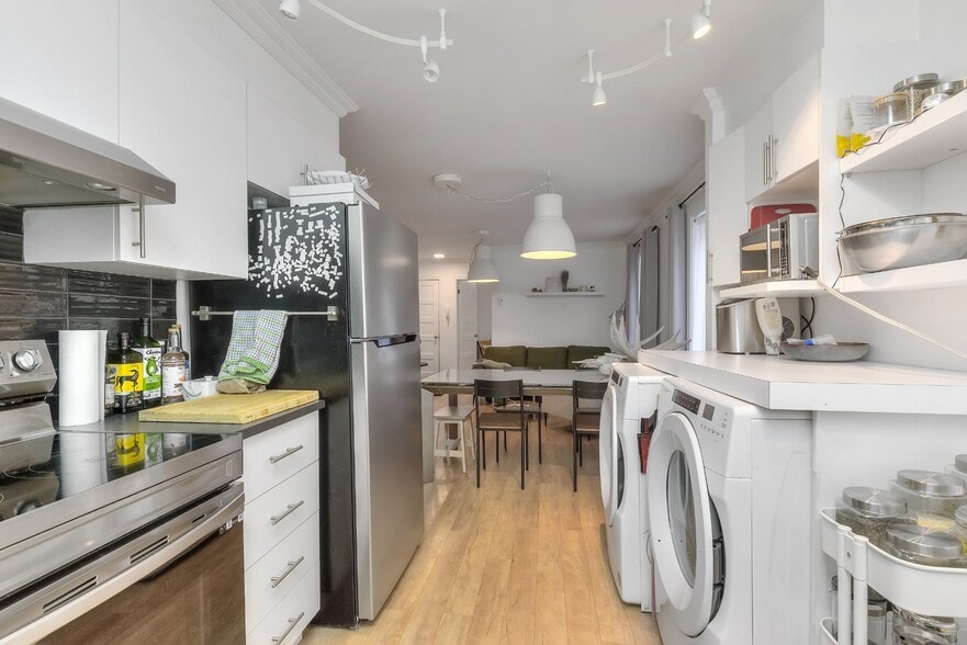 More Photos Of 601 Rue Taillon, Montréal Apartments For Sale