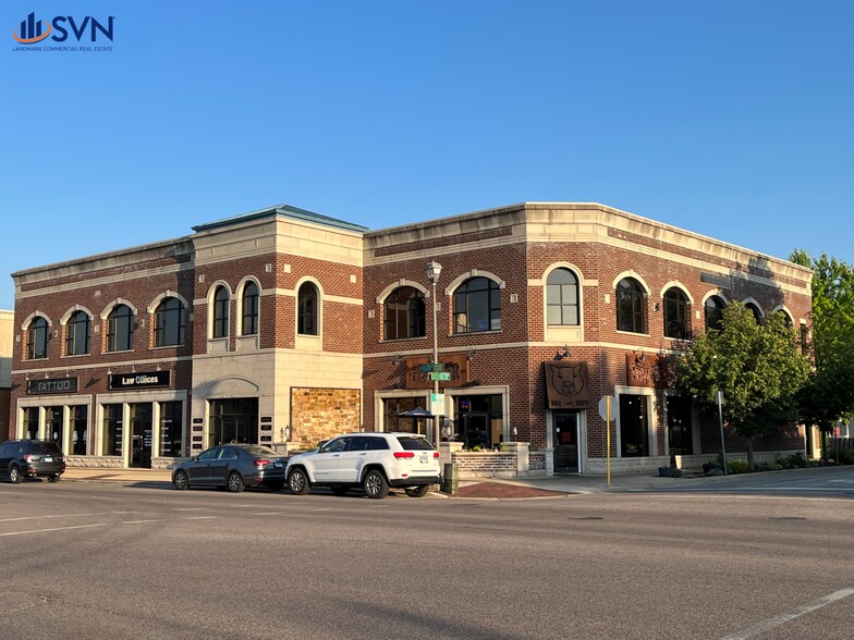 Primary Photo Of 524 W State St, Geneva Storefront Retail Office For Lease