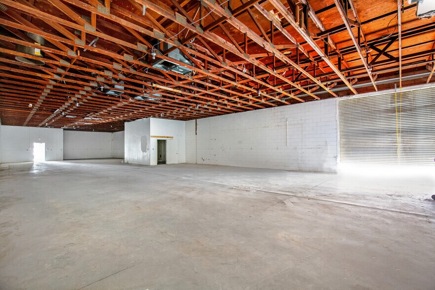 More Photos Of 18738 5th St, Bloomington Industrial For Sale