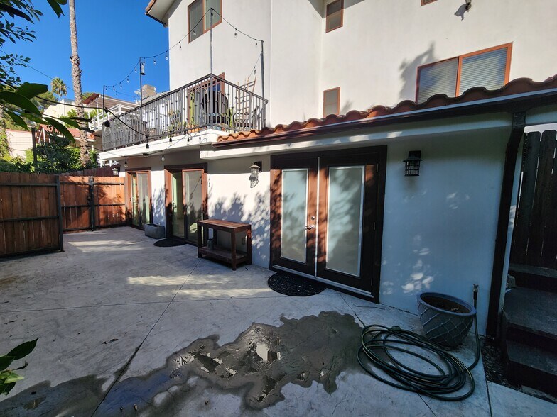 More Photos Of 2127 Vine St, Los Angeles Apartments For Sale