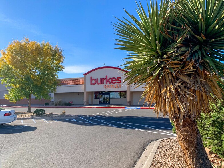 More Photos Of 10131 Coors Blvd NW, Albuquerque Unknown For Lease