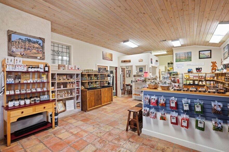 More Photos Of , Fredericksburg Unknown For Sale