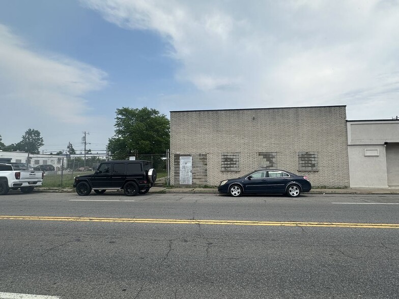 Primary Photo Of 18090 Mount Elliott St, Detroit Warehouse For Sale