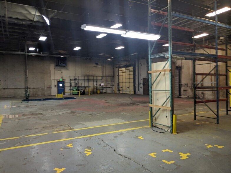 More Photos Of 1351 W Stanford Ave, Englewood Unknown For Lease