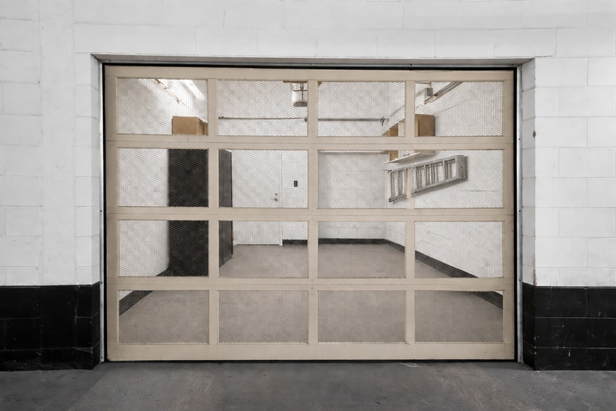 More Photos Of 8 Telegram Mews, Toronto Apartments For Sale