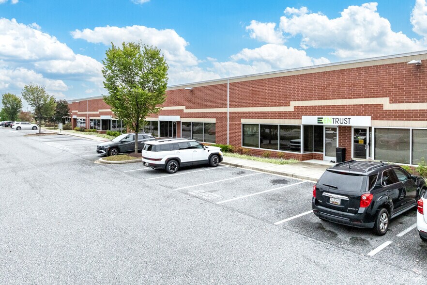 More Photos Of 811 Pinnacle Dr, Linthicum Heights Research And Development For Lease