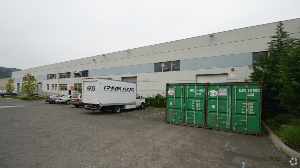 More Photos Of 2801 NW Nela St, Portland Warehouse For Lease