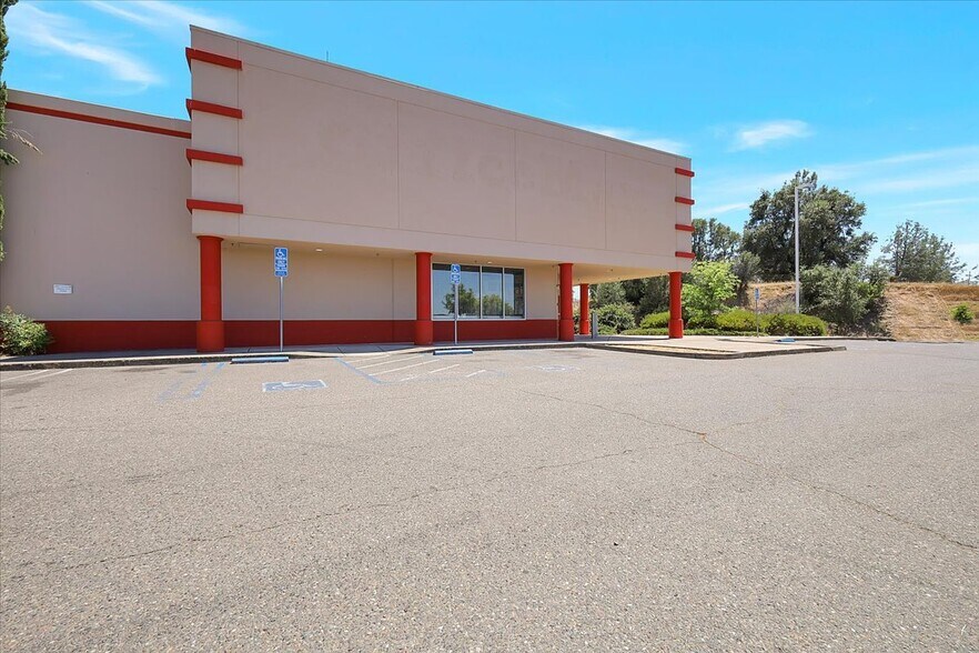 More Photos Of 3041 Forni Rd, Placerville Freestanding For Lease