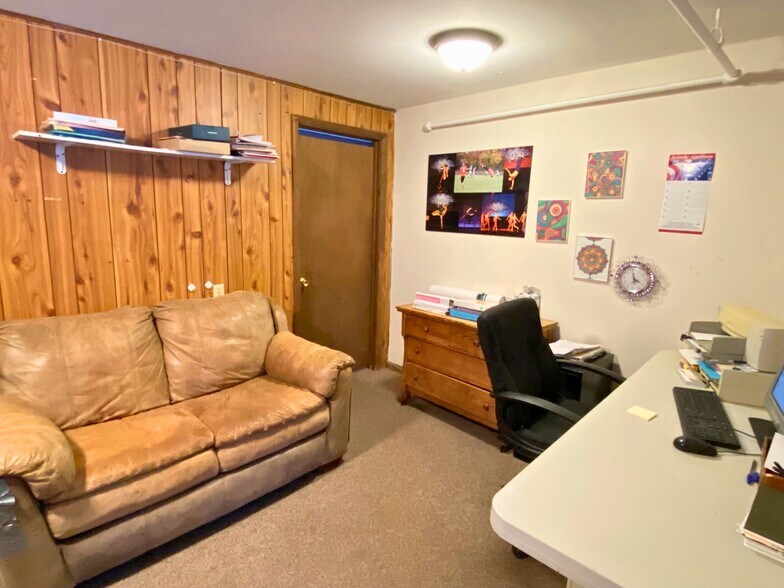 More Photos Of 4 Washington Park, Oxford Healthcare For Sale